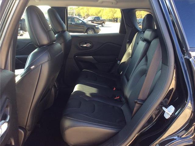 used 2020 Jeep Cherokee car, priced at $25,995