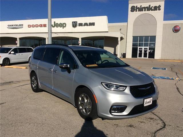 used 2023 Chrysler Pacifica car, priced at $34,995