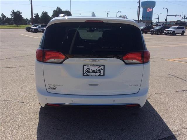 used 2018 Chrysler Pacifica car, priced at $19,995