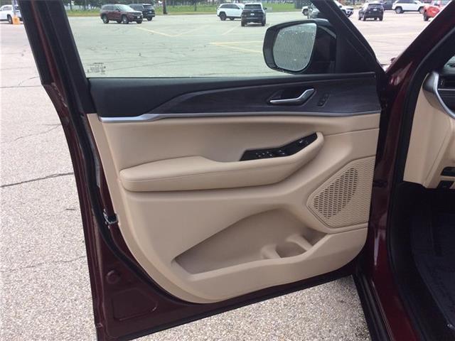 new 2025 Jeep Grand Cherokee car, priced at $47,495