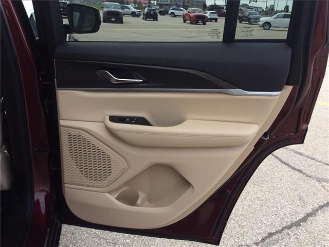 new 2025 Jeep Grand Cherokee car, priced at $47,495