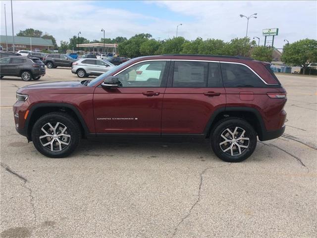 new 2025 Jeep Grand Cherokee car, priced at $47,495