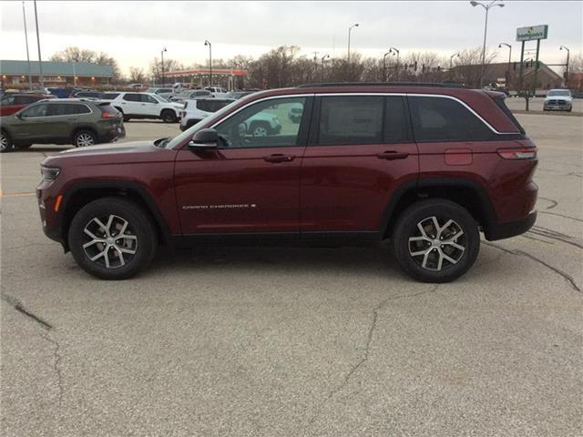 new 2025 Jeep Grand Cherokee car, priced at $47,295