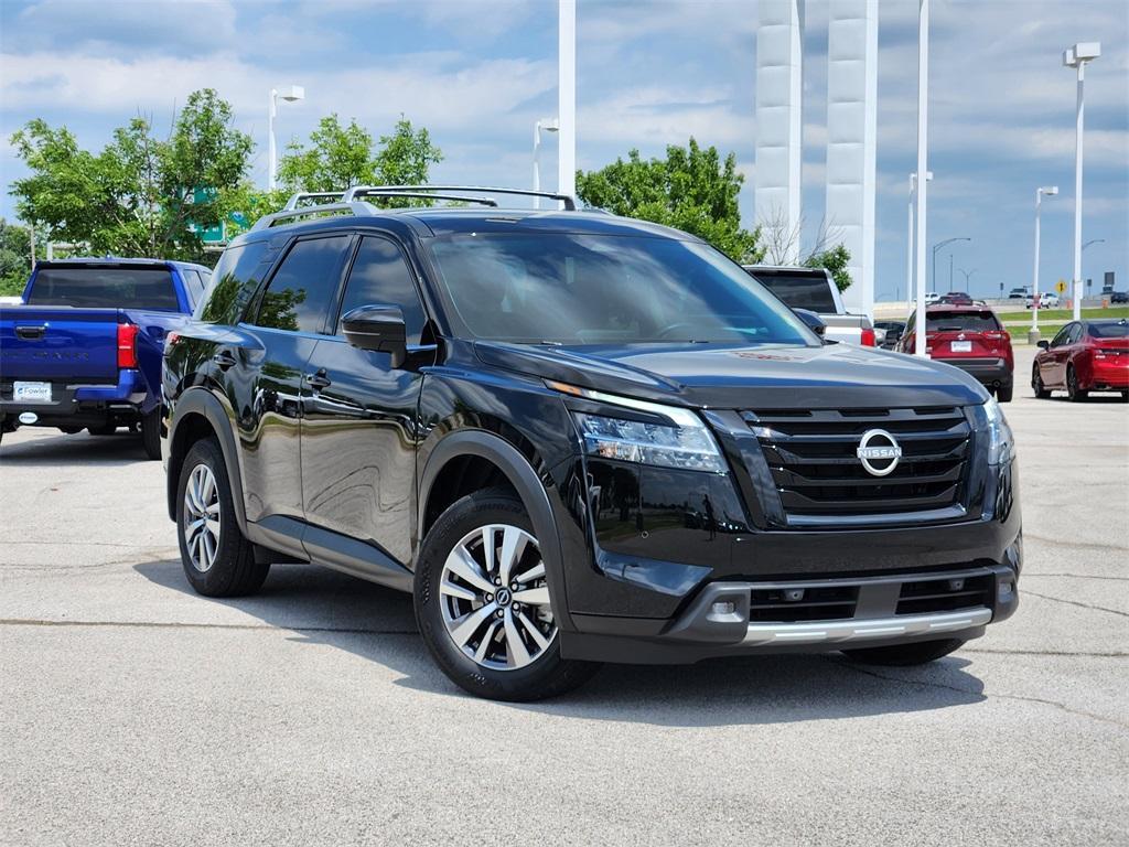used 2022 Nissan Pathfinder car, priced at $31,111