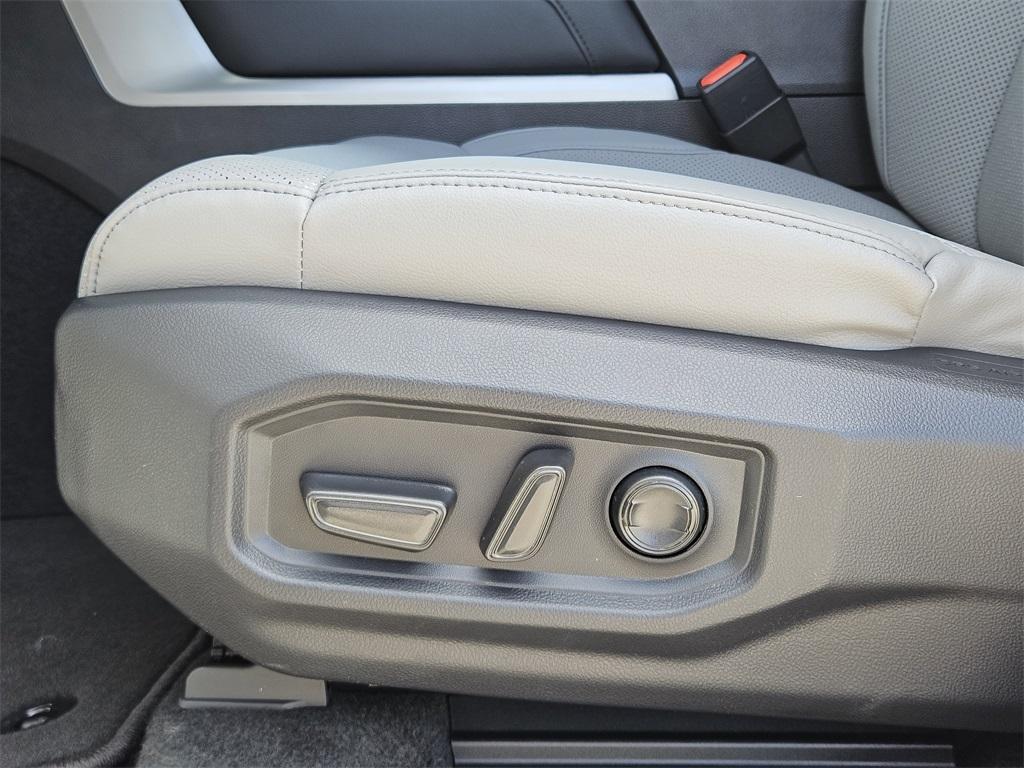 new 2025 Toyota Tundra Hybrid car, priced at $71,359