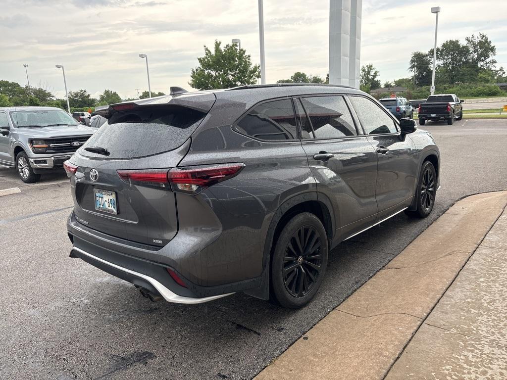 used 2024 Toyota Highlander car, priced at $42,571