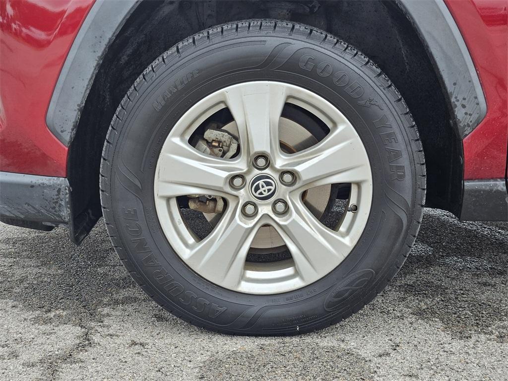 used 2020 Toyota RAV4 car, priced at $23,111