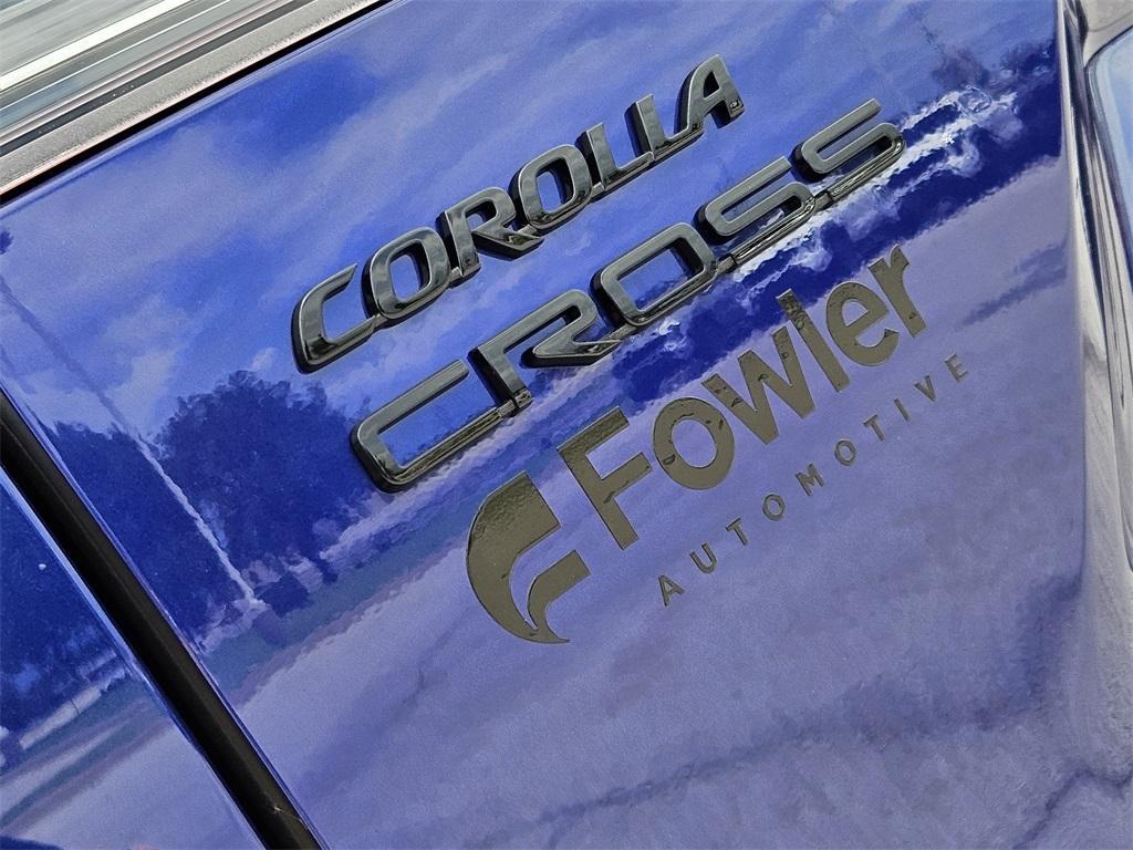 new 2025 Toyota Corolla Cross Hybrid car, priced at $36,261
