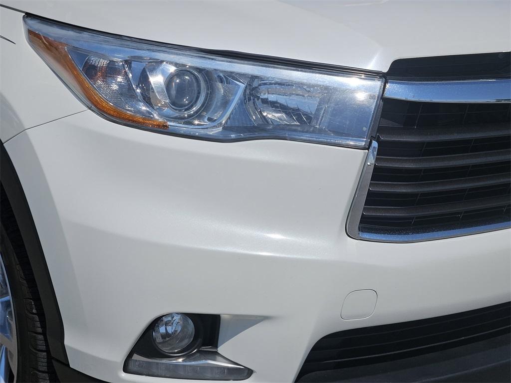 used 2015 Toyota Highlander car, priced at $17,511