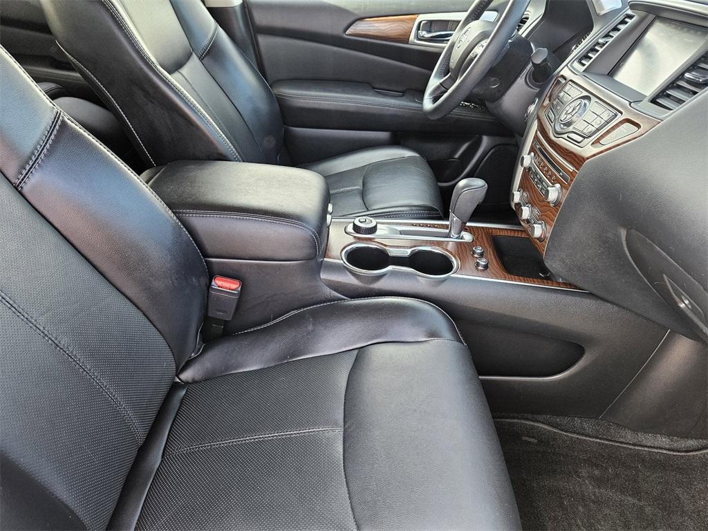 used 2020 Nissan Pathfinder car, priced at $24,222