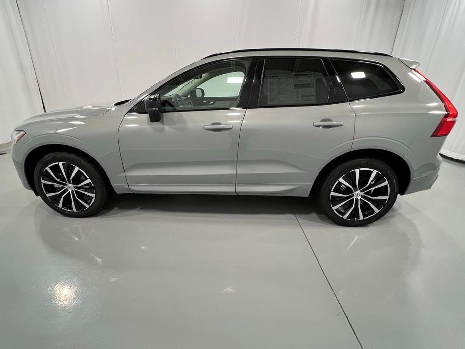 new 2025 Volvo XC60 car, priced at $55,335