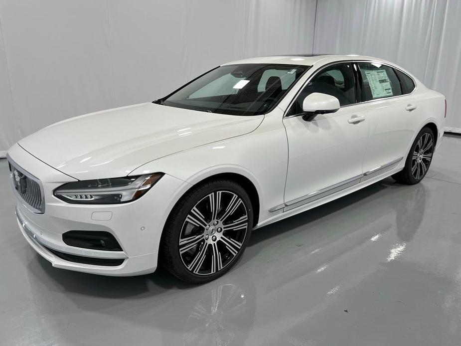 new 2025 Volvo S90 car, priced at $65,095