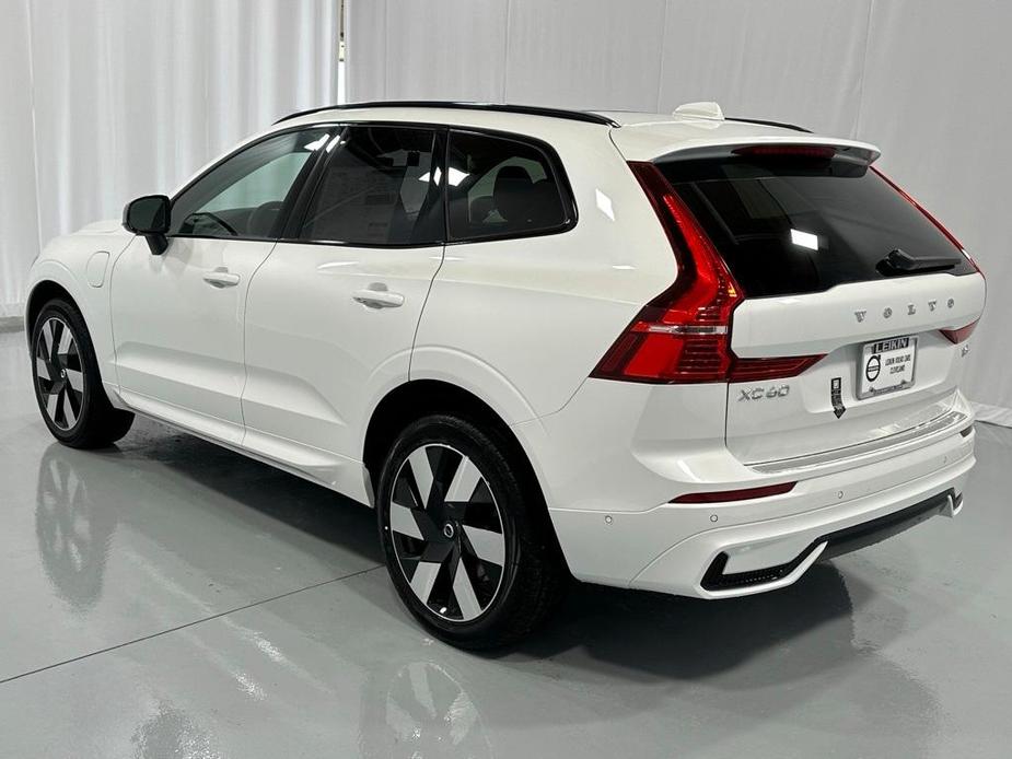 new 2025 Volvo XC60 car, priced at $67,425