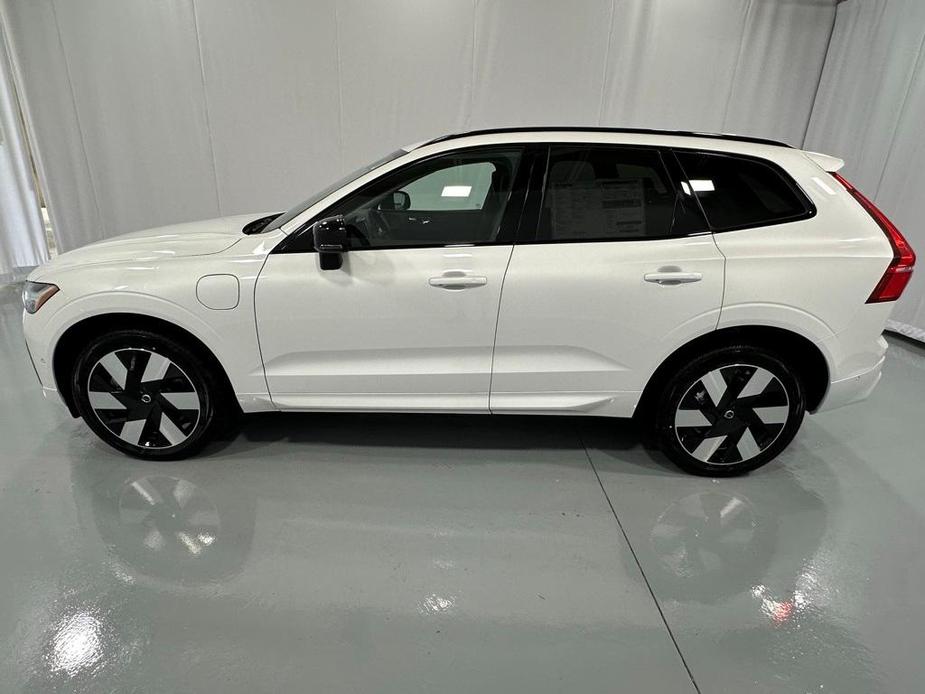 new 2025 Volvo XC60 car, priced at $67,425