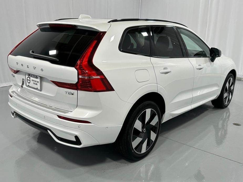 new 2025 Volvo XC60 car, priced at $67,425