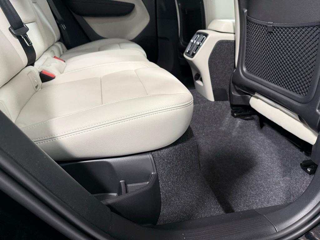 new 2025 Volvo XC40 car, priced at $52,235