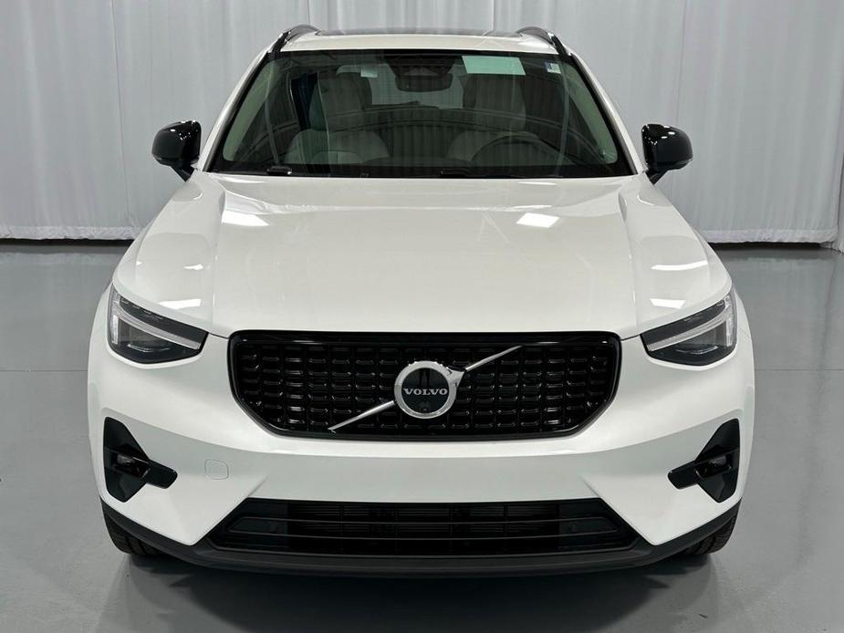 new 2025 Volvo XC40 car, priced at $48,315