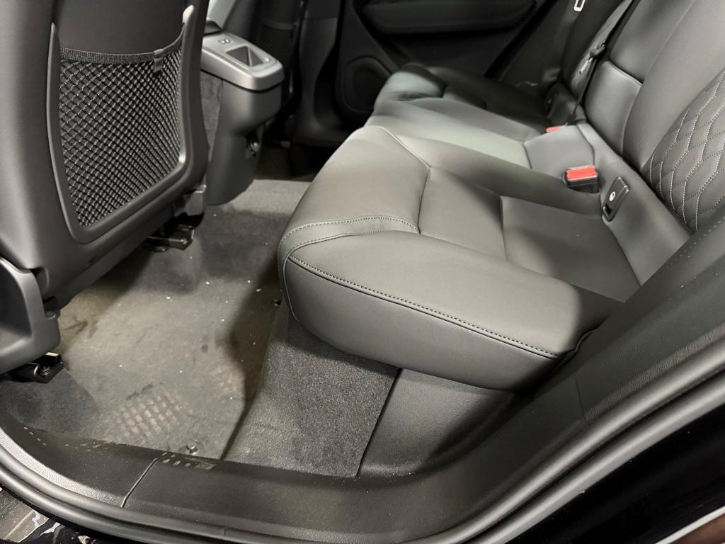 new 2026 Volvo XC60 car, priced at $57,985