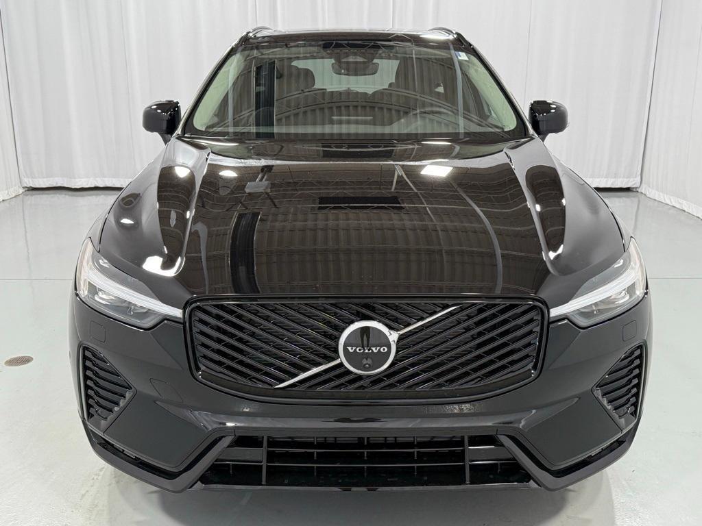 new 2026 Volvo XC60 car, priced at $57,985