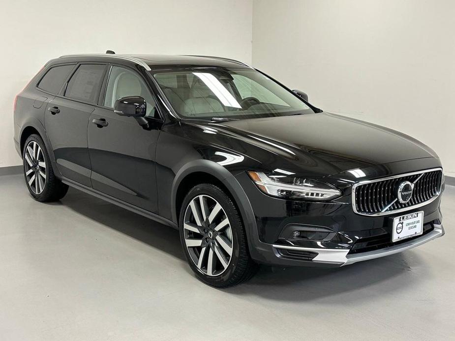 new 2024 Volvo V90 Cross Country car, priced at $63,935