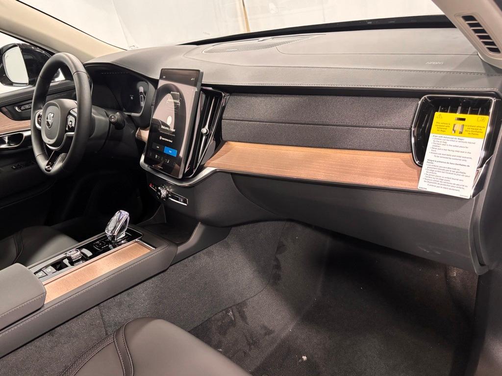 new 2026 Volvo XC90 car, priced at $71,825