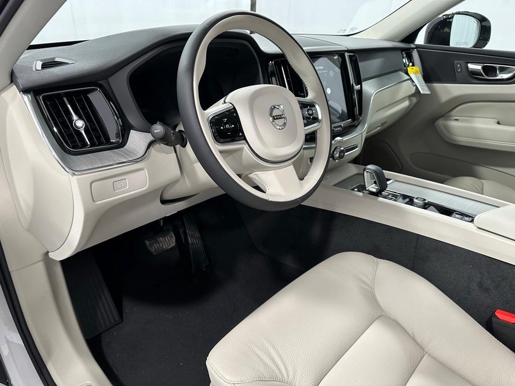 new 2025 Volvo XC60 car, priced at $55,360