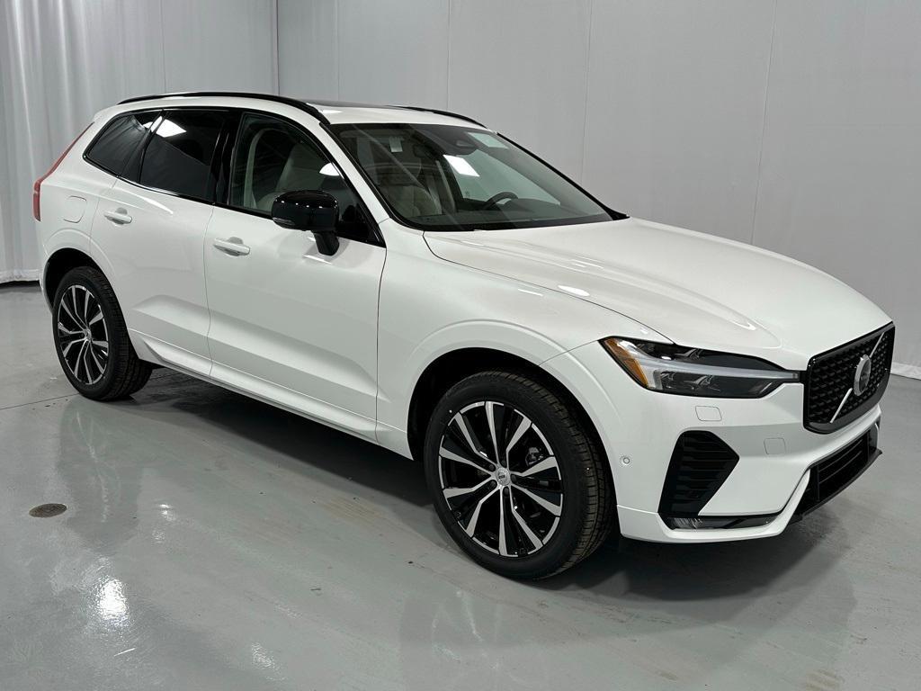 new 2025 Volvo XC60 car, priced at $55,360