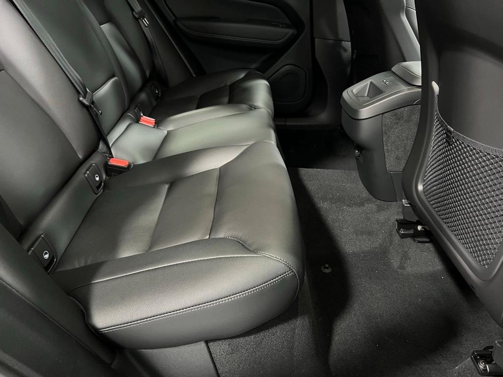 new 2025 Volvo XC60 car, priced at $49,095