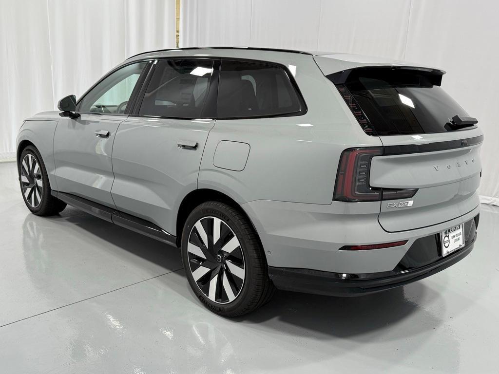 new 2025 Volvo EX90 car, priced at $95,435