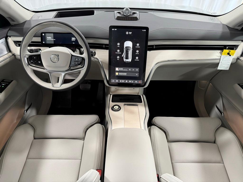 new 2025 Volvo EX90 car, priced at $95,435