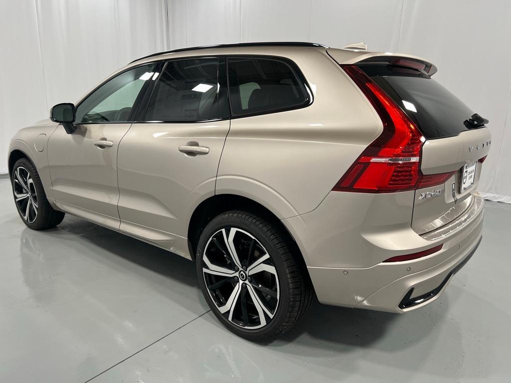 new 2025 Volvo XC60 Plug-In Hybrid car, priced at $71,485