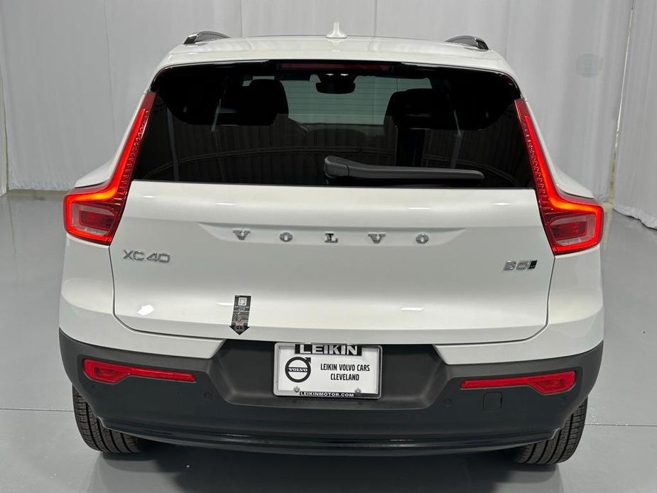 new 2024 Volvo XC40 car, priced at $50,885