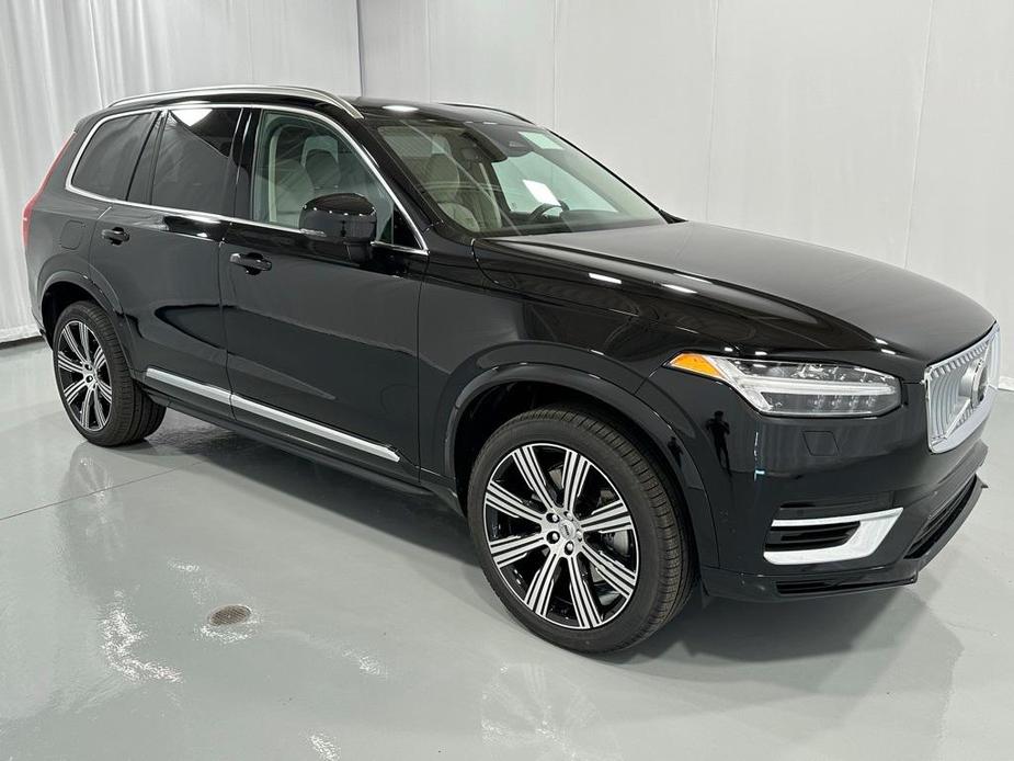 new 2025 Volvo XC90 car, priced at $77,955