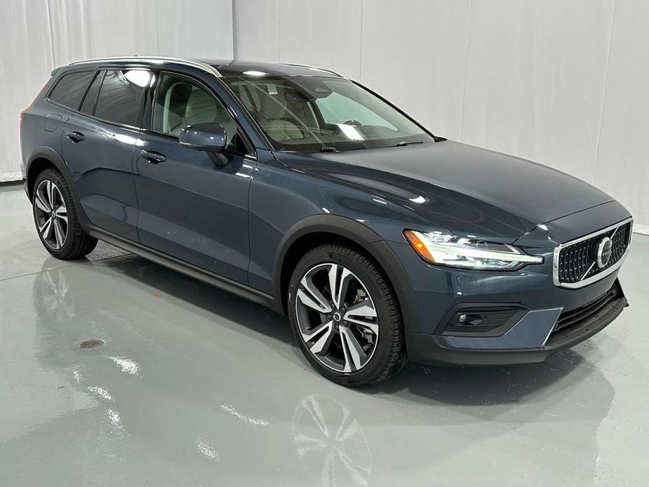 new 2025 Volvo V60 Cross Country car, priced at $55,025