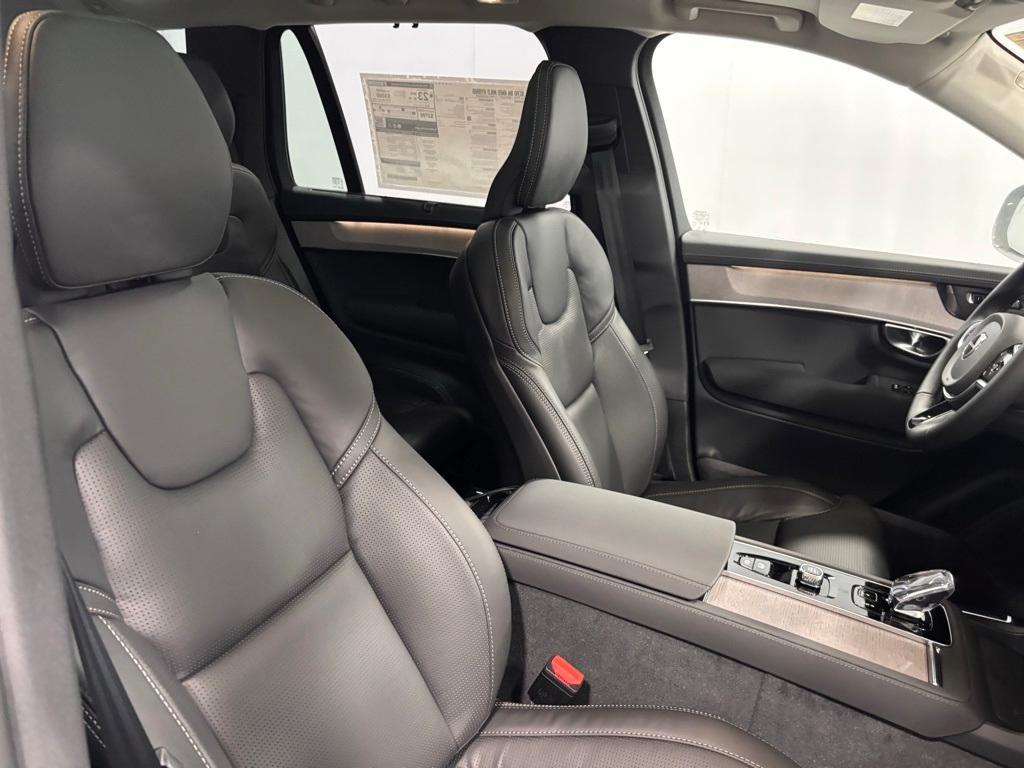 new 2026 Volvo XC90 car, priced at $75,155