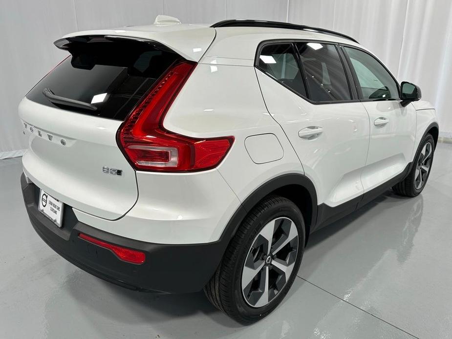 new 2024 Volvo XC40 car, priced at $45,975