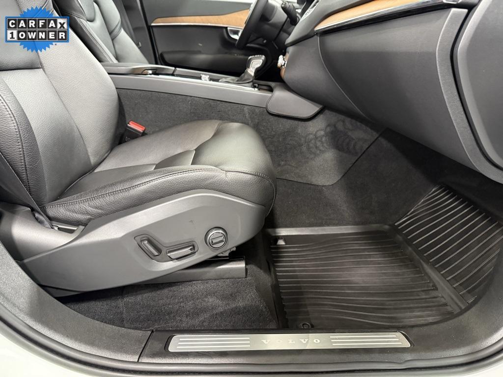 used 2022 Volvo XC90 car, priced at $50,500
