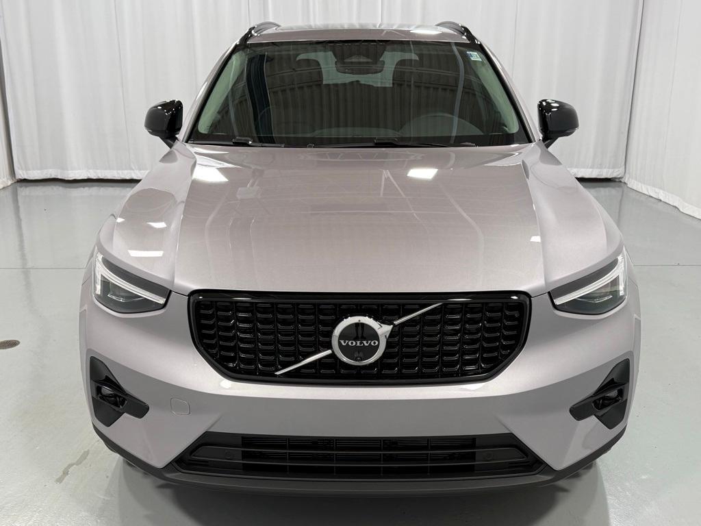 new 2026 Volvo XC40 car, priced at $50,150