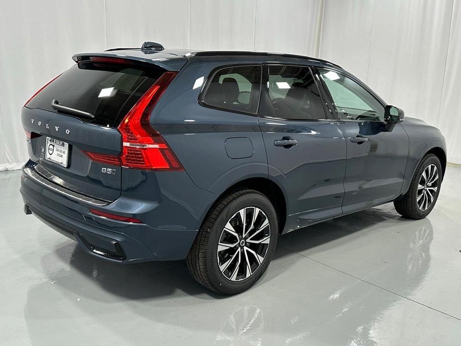 new 2025 Volvo XC60 car, priced at $51,075