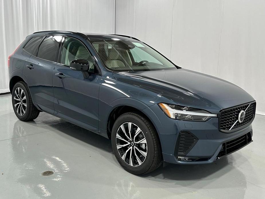 new 2025 Volvo XC60 car, priced at $51,075