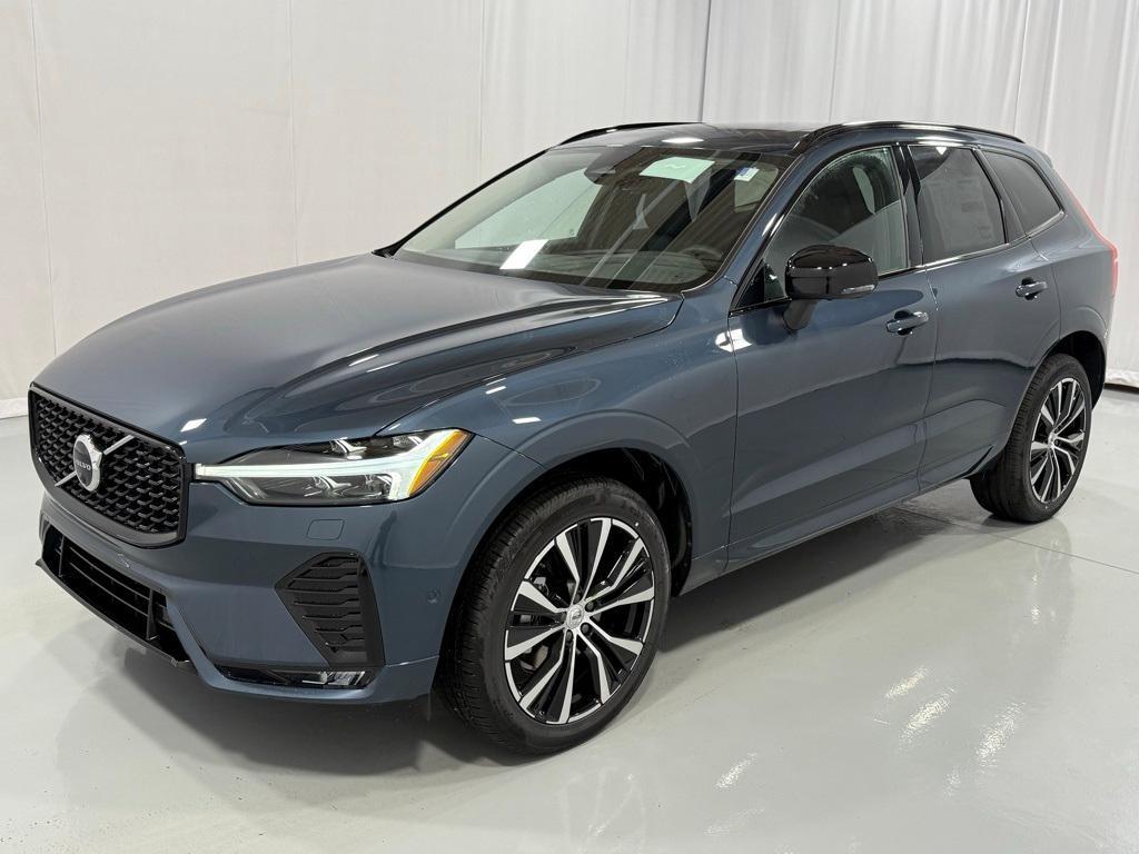 new 2025 Volvo XC60 car, priced at $55,360