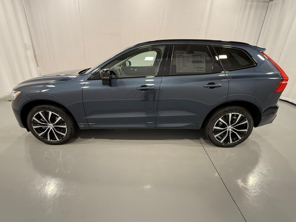 new 2025 Volvo XC60 car, priced at $55,360