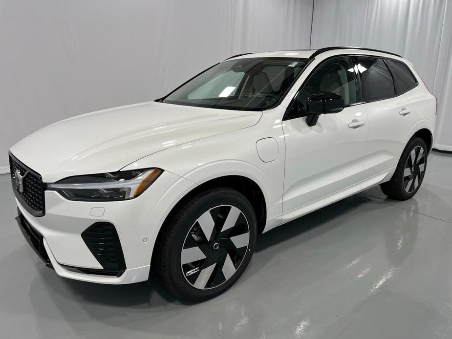 new 2025 Volvo XC60 Plug-In Hybrid car, priced at $66,235