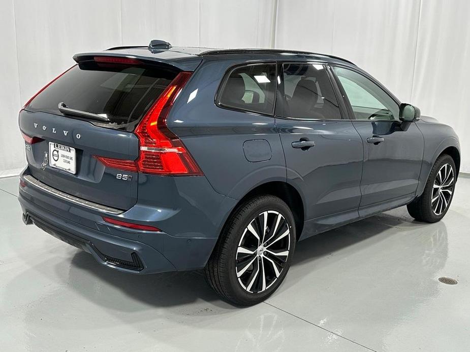 new 2025 Volvo XC60 car, priced at $55,335