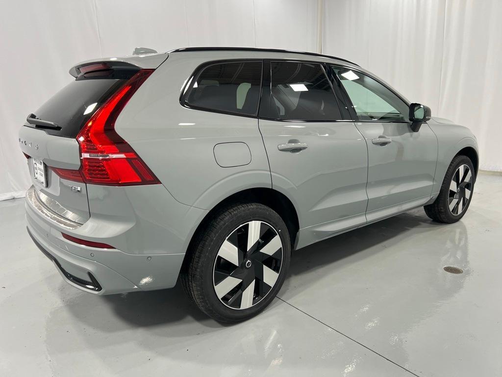 new 2025 Volvo XC60 Plug-In Hybrid car, priced at $66,235