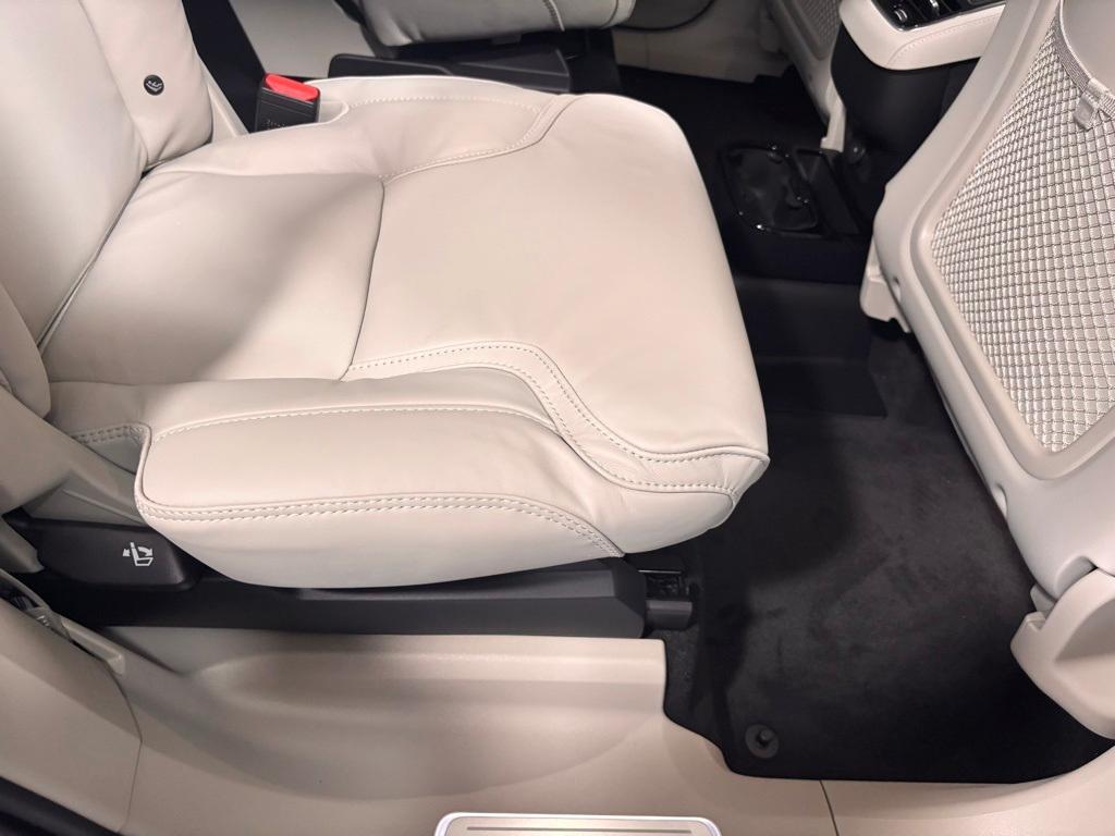 new 2026 Volvo XC90 car, priced at $77,025