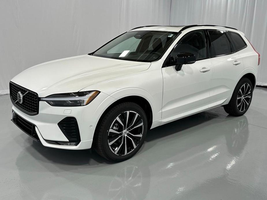 new 2025 Volvo XC60 car, priced at $55,335