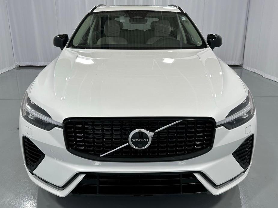 new 2025 Volvo XC60 car, priced at $66,235