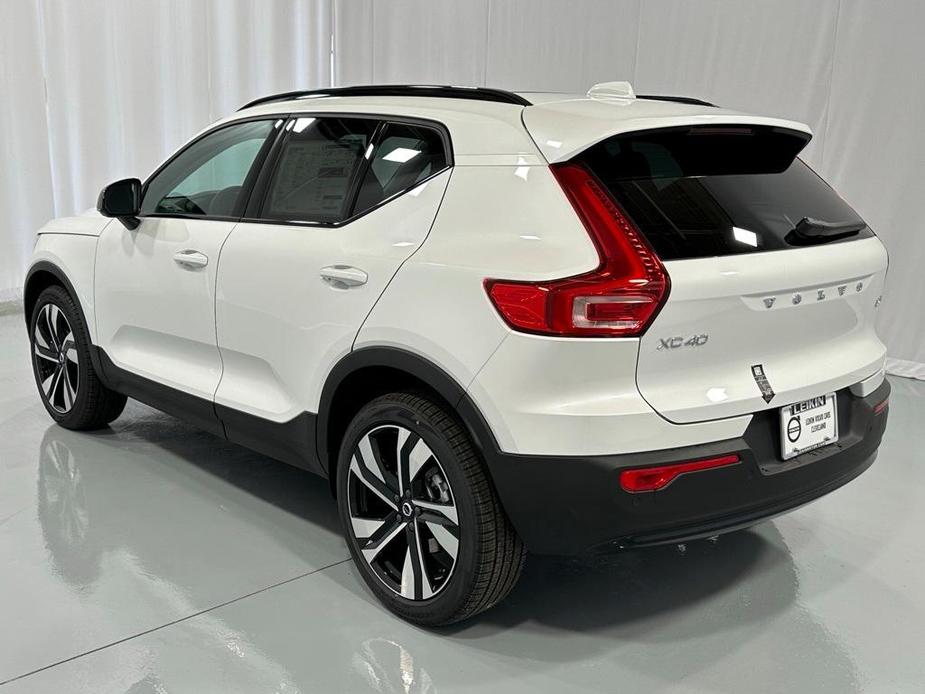 new 2025 Volvo XC40 car, priced at $49,170