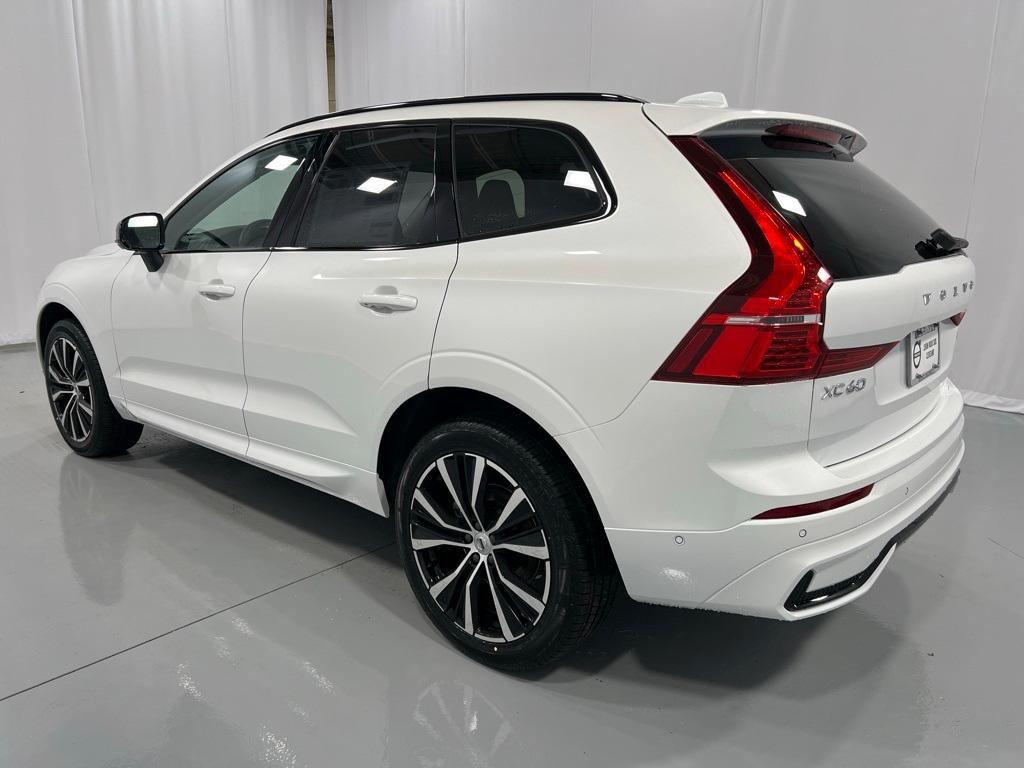 new 2025 Volvo XC60 car, priced at $55,690